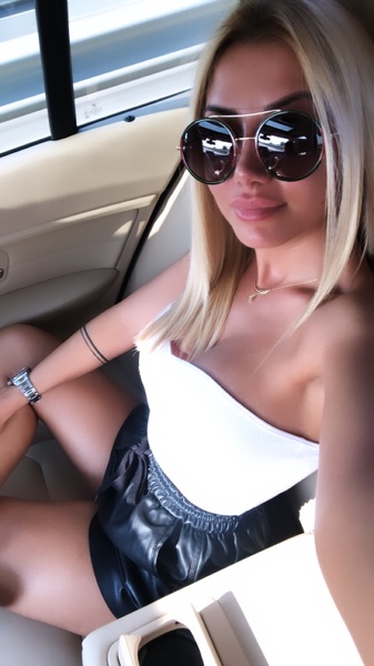 Live sex webcam photo for AylinSkyX #1850583