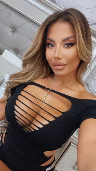 Live sex webcam photo for AylinSkyX #2506349