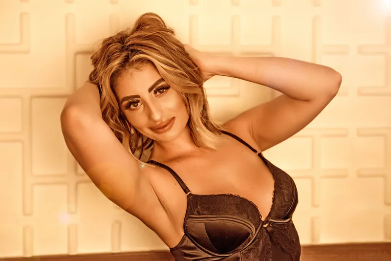 Live sex webcam photo for AmishHill #7237595