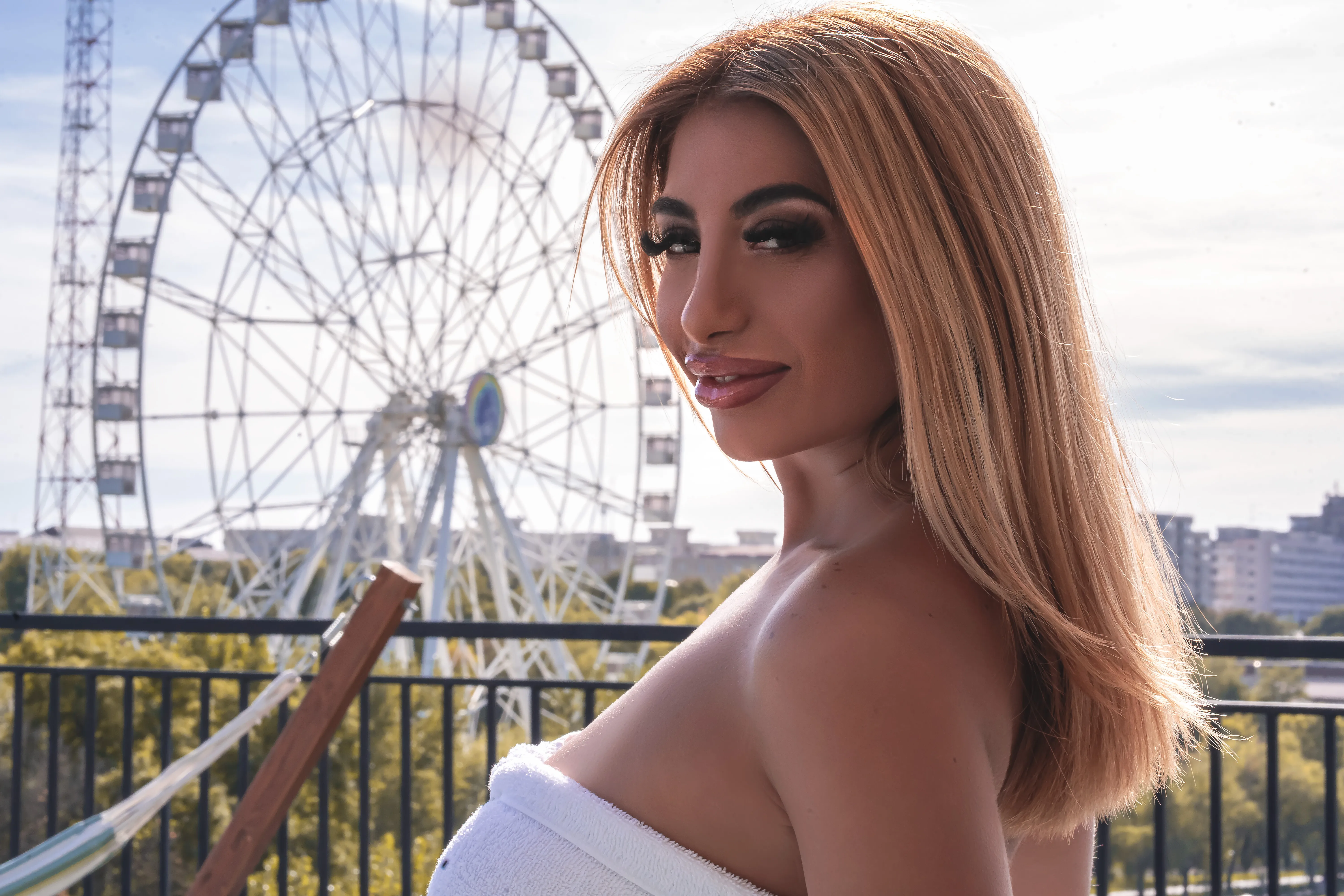 Live sex webcam photo for AmishHill #7437894