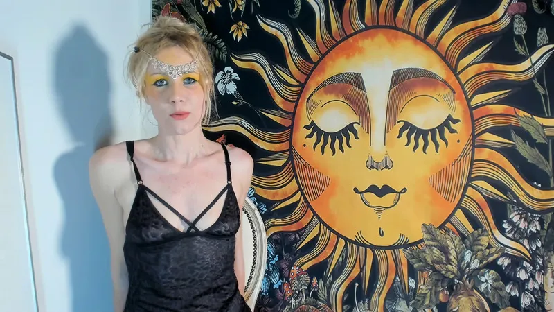 Live sex webcam photo for Lola1981 #3119662