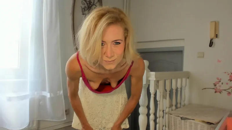 Live sex webcam photo for Lola1981 #3278907