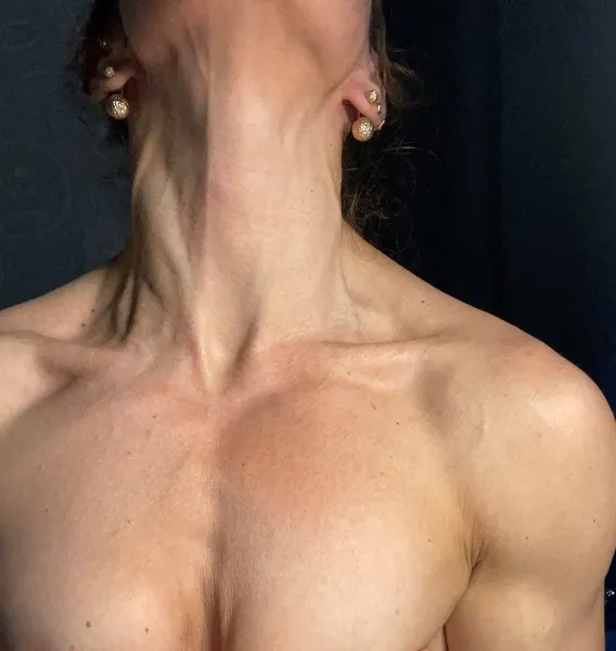 Live sex webcam photo for GirsyBlossom #2814847