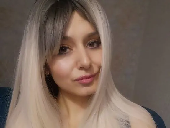 Live sex webcam photo for luxurymonica #3912568