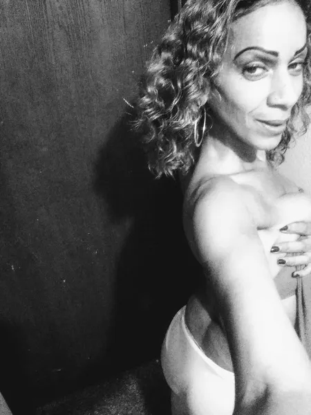 Live sex webcam photo for sexylovered45 #8112525