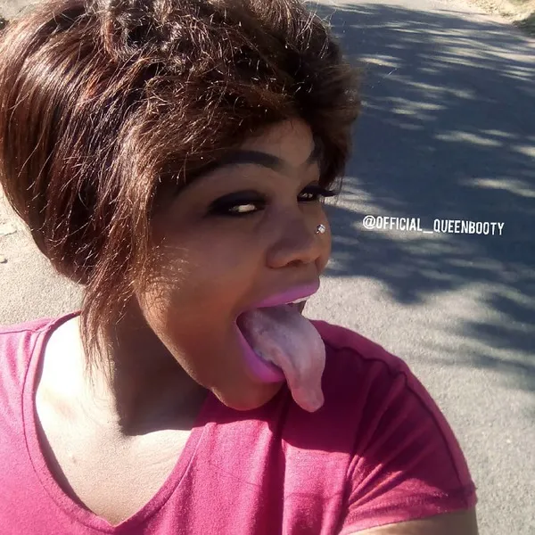 Live sex webcam photo for Official_QueenBooty #6052532