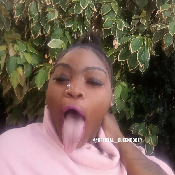 Live sex webcam photo for Official_QueenBooty #6052482