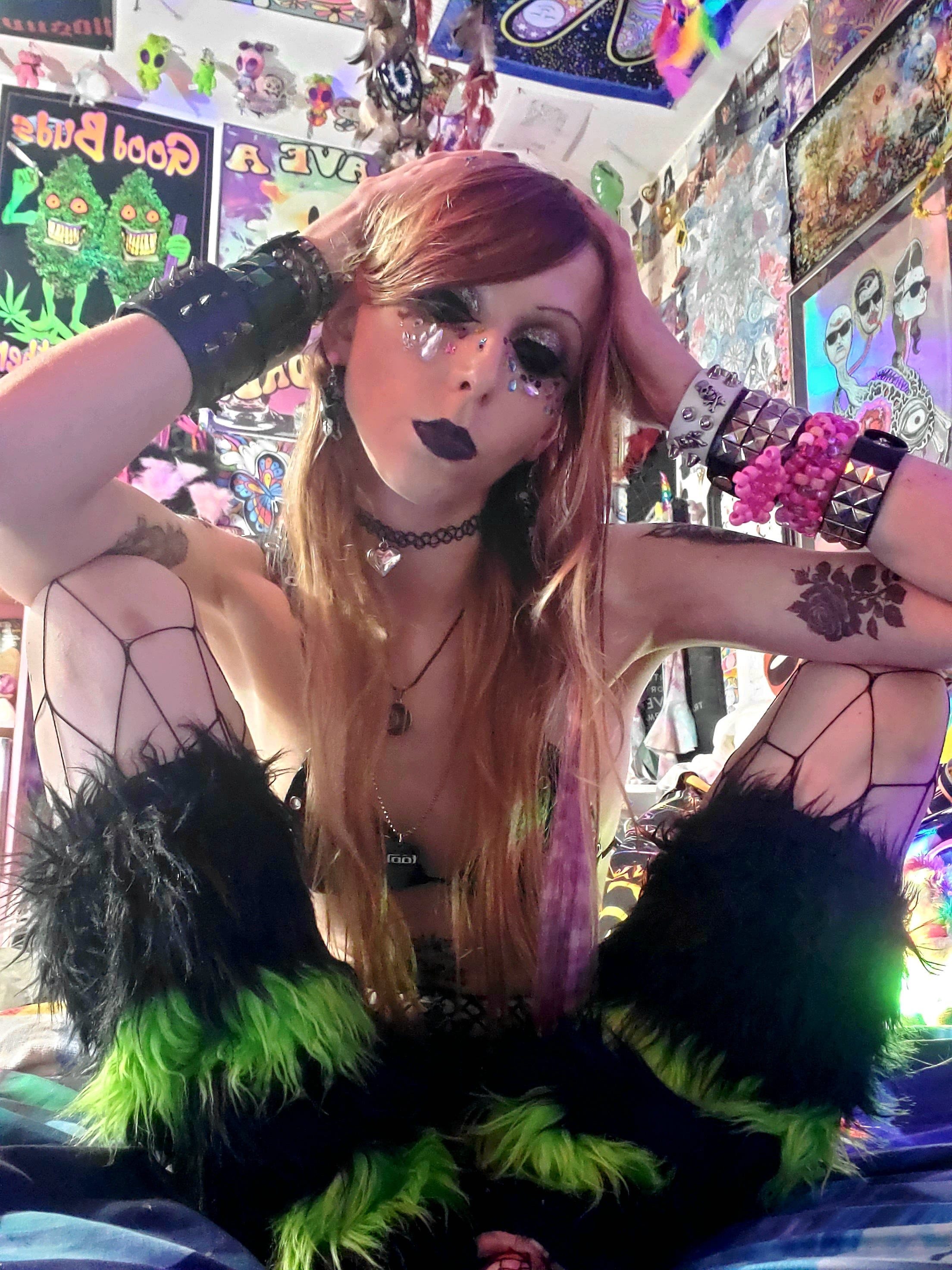 Live sex webcam photo for PrincessSnowAngel #7951521