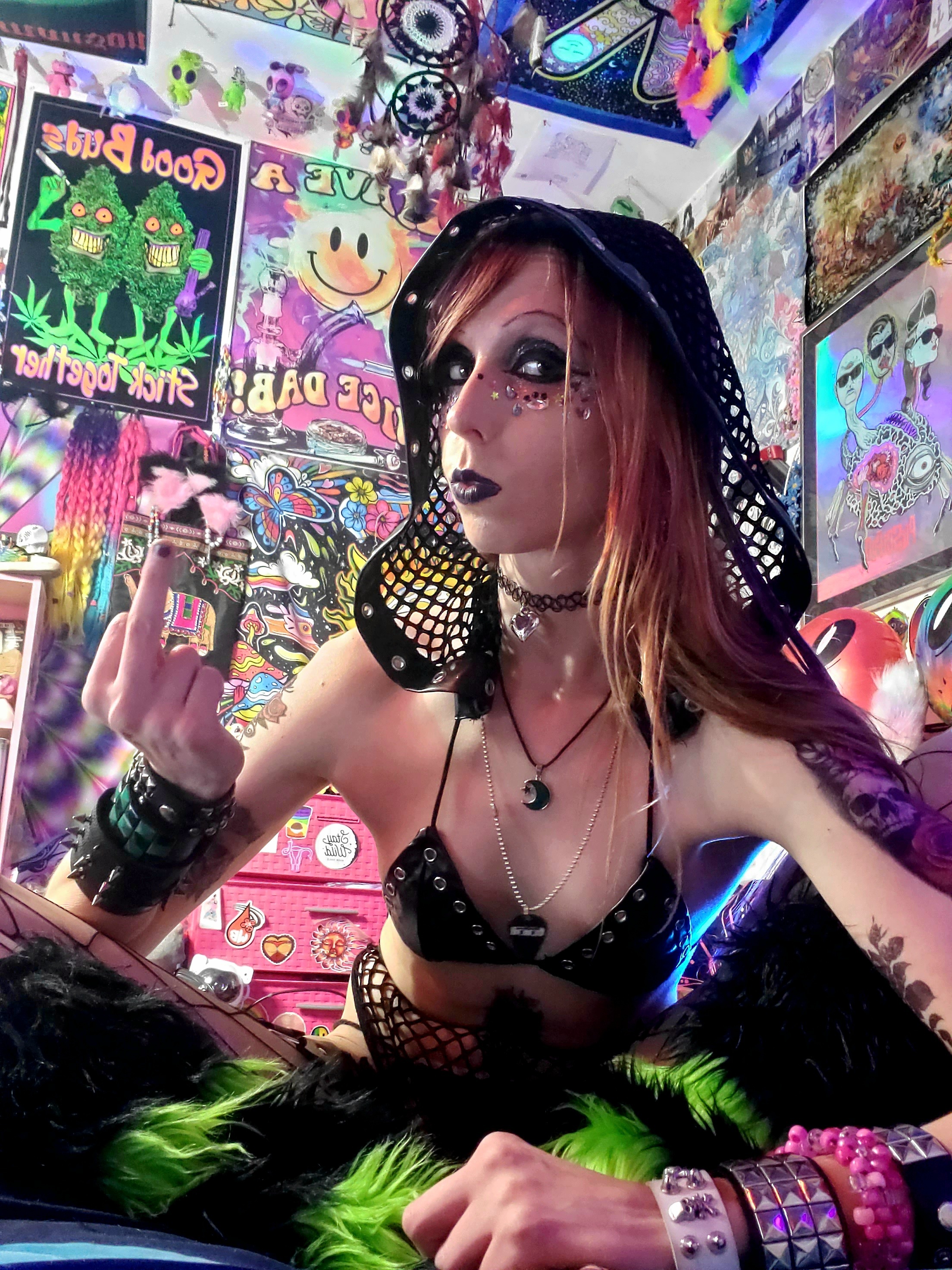 Live sex webcam photo for PrincessSnowAngel #7951526