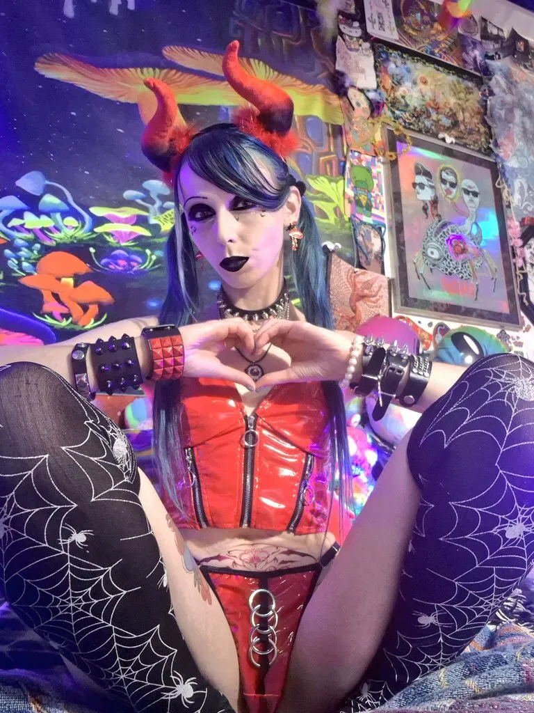 Live sex webcam photo for PrincessSnowAngel #8044988