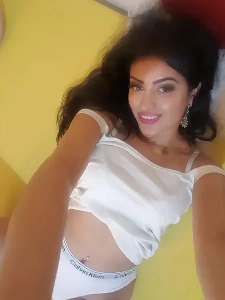Live sex webcam photo for SweetPrya #8397894