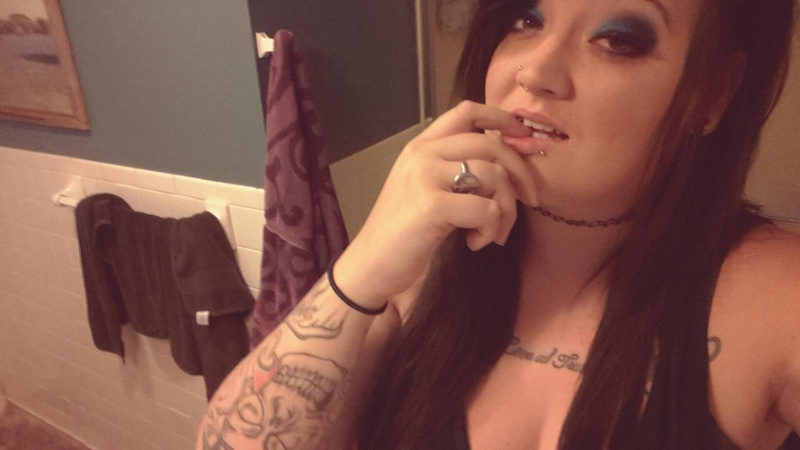 Live sex webcam photo for MeganMeadowz #2024728