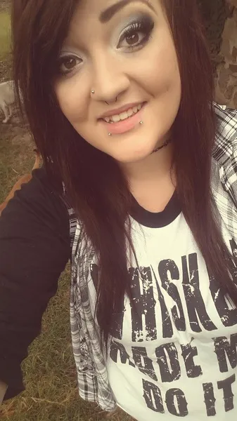 Live sex webcam photo for MeganMeadowz #2024731