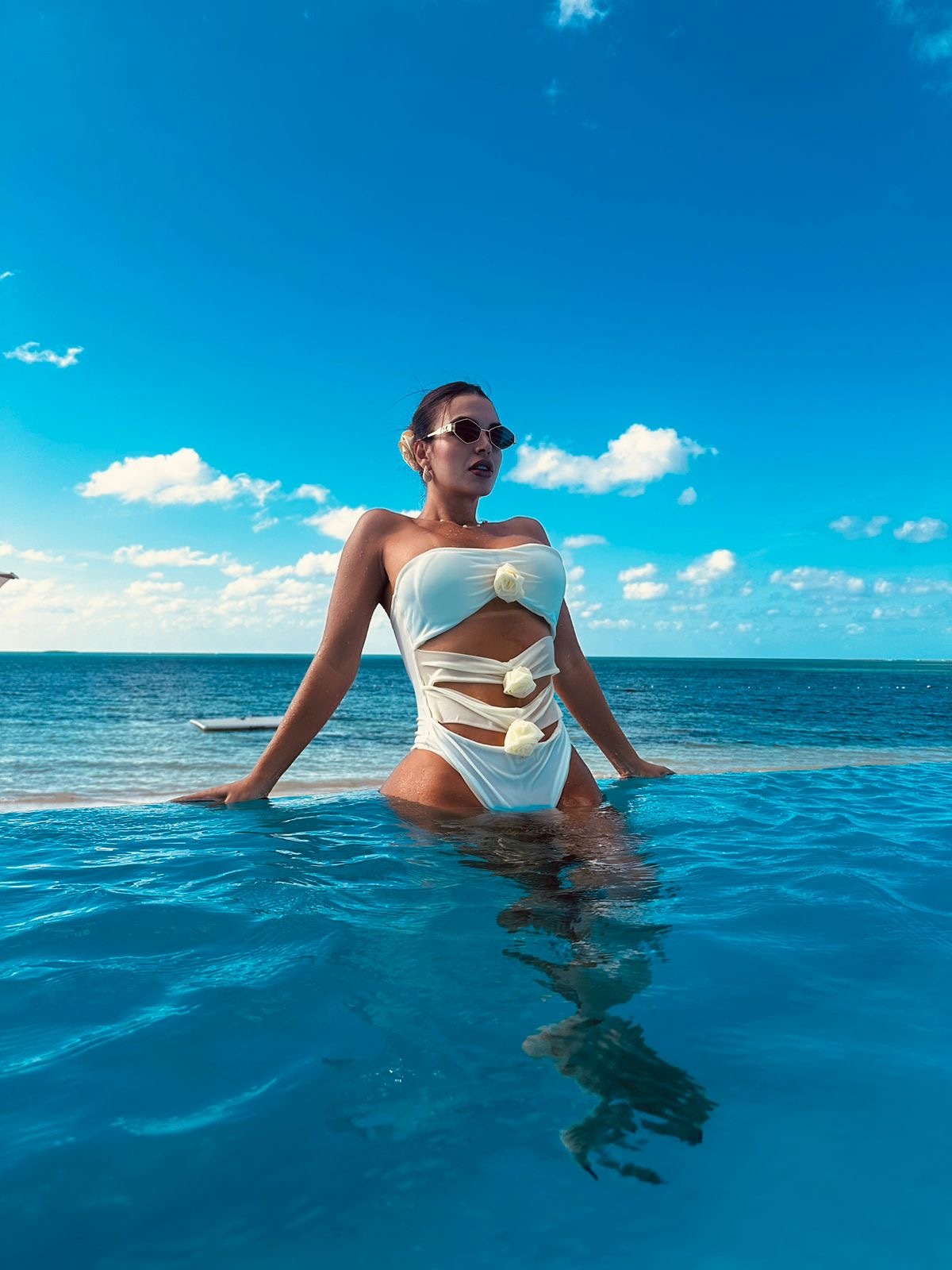 Live sex webcam photo for AnnieConnors #7959440