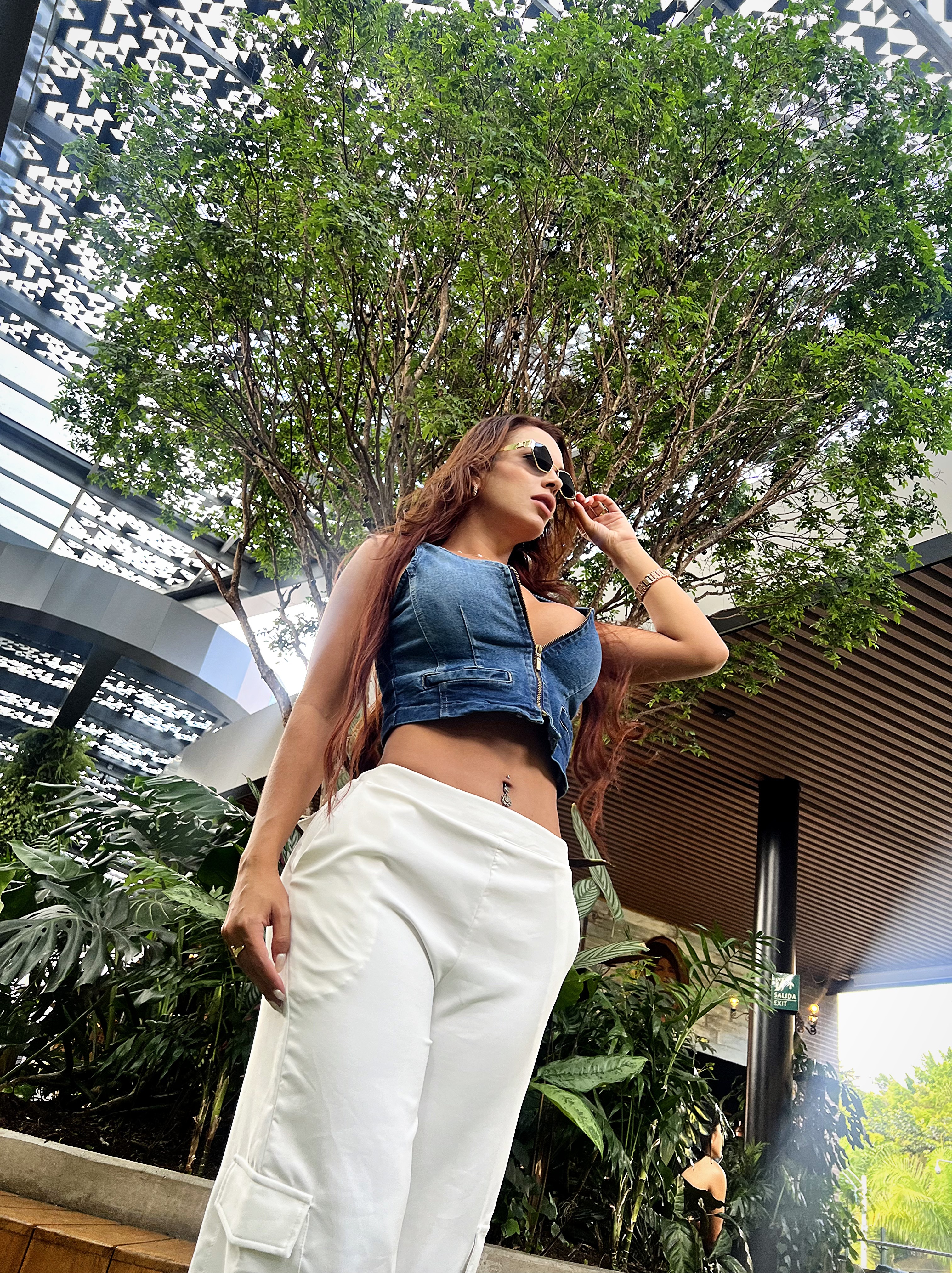 Live sex webcam photo for AnnieConnors #7959434