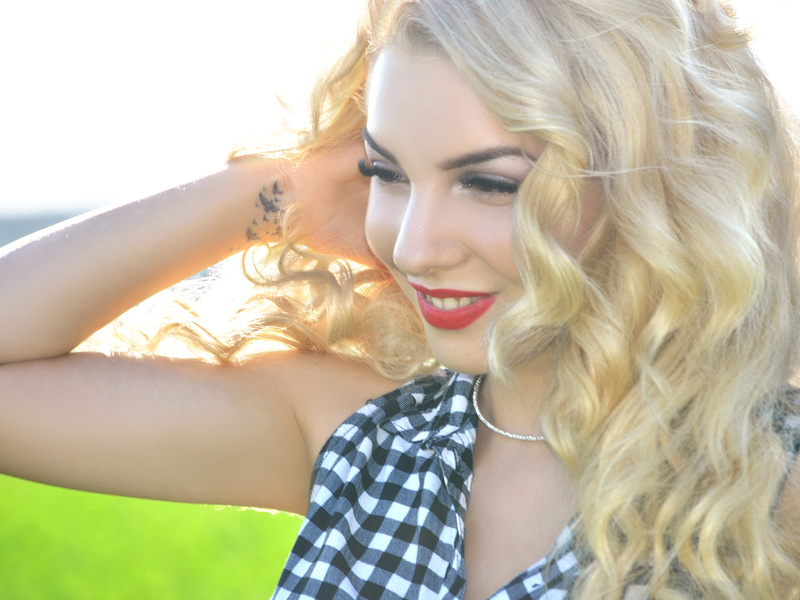 Live sex webcam photo for GlamorousHillary #1692065