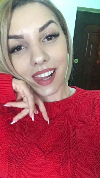 Live sex webcam photo for GlamorousHillary #1692140