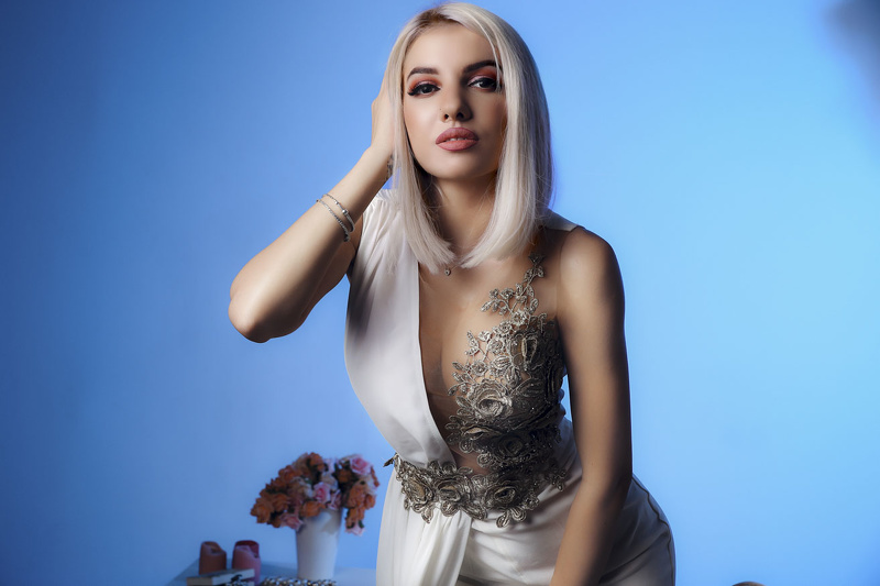 Live sex webcam photo for GlamorousHillary #1692225