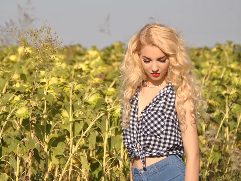 Live sex webcam photo for GlamorousHillary #1692066