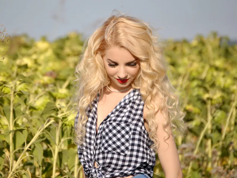 Live sex webcam photo for GlamorousHillary #1692067