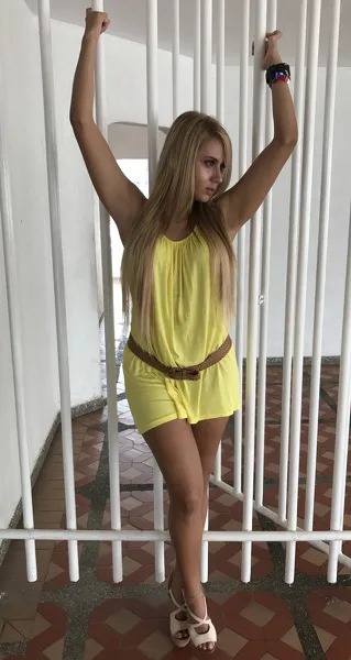 Live sex webcam photo for Sophie_Kennedy #1706210