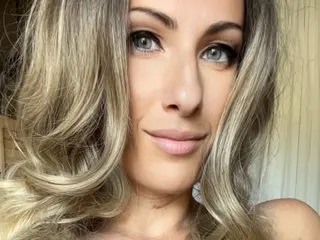 Live sex webcam photo for VictoriaLotus #8511782