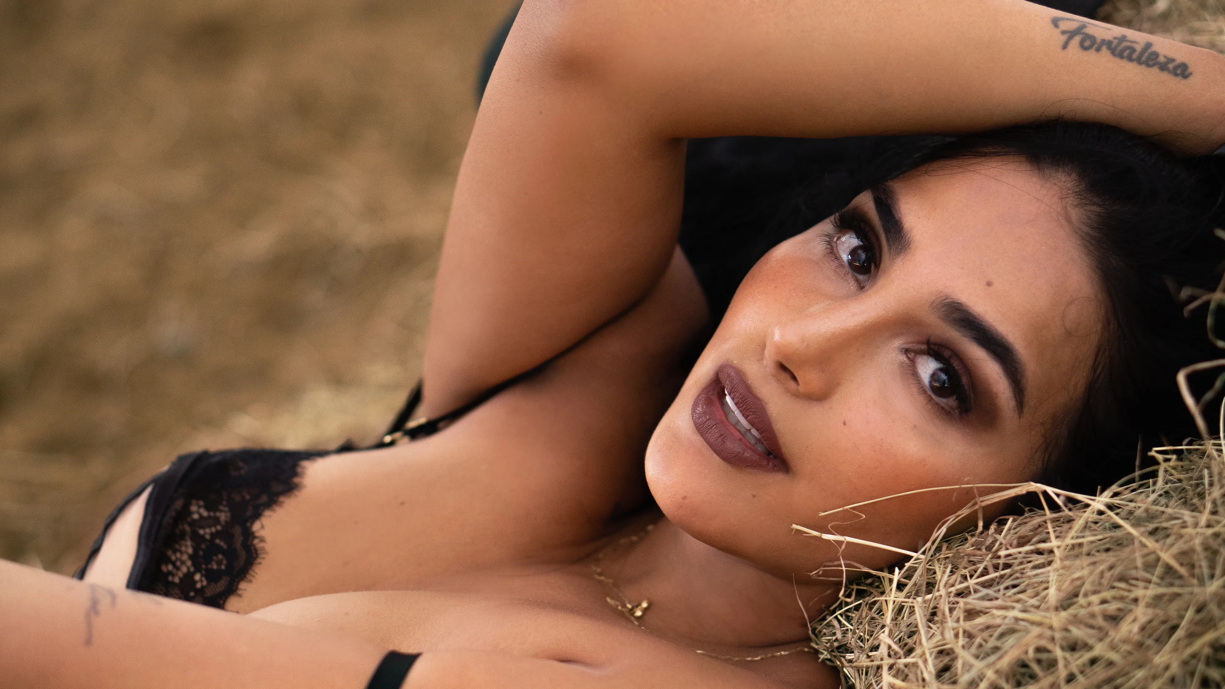 Live sex webcam photo for AllishaCoral #7398585