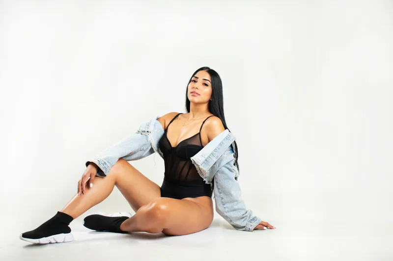 Live sex webcam photo for AllishaCoral #7398374