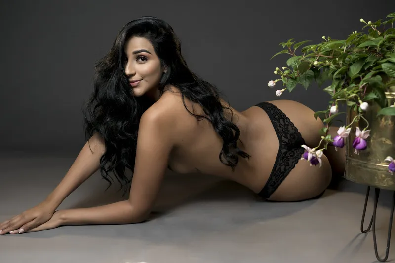 Live sex webcam photo for AllishaCoral #7398331