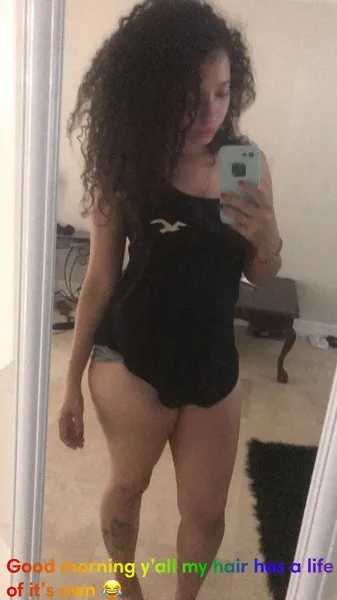 Live sex webcam photo for AquaruisLove #7477340