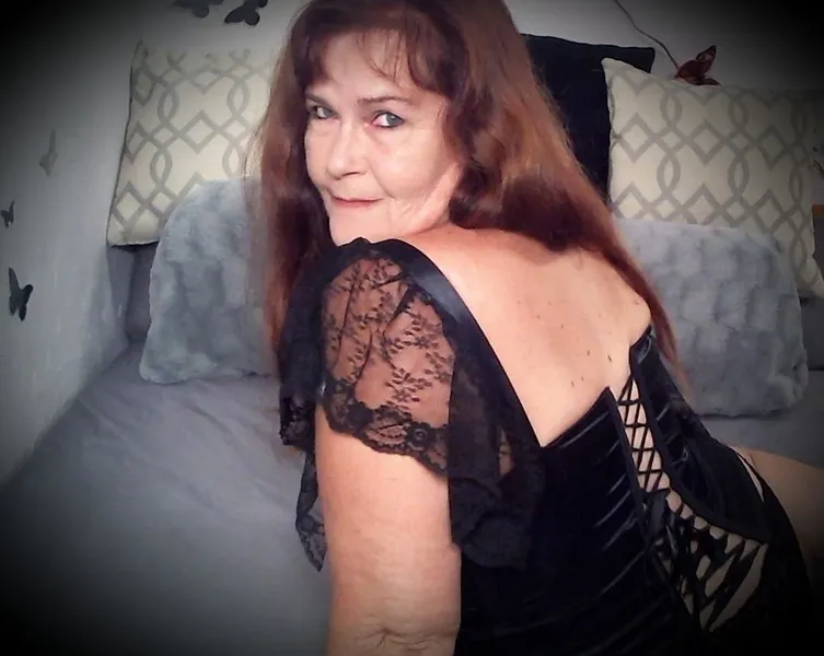 Live sex webcam photo for SassySage #1867766