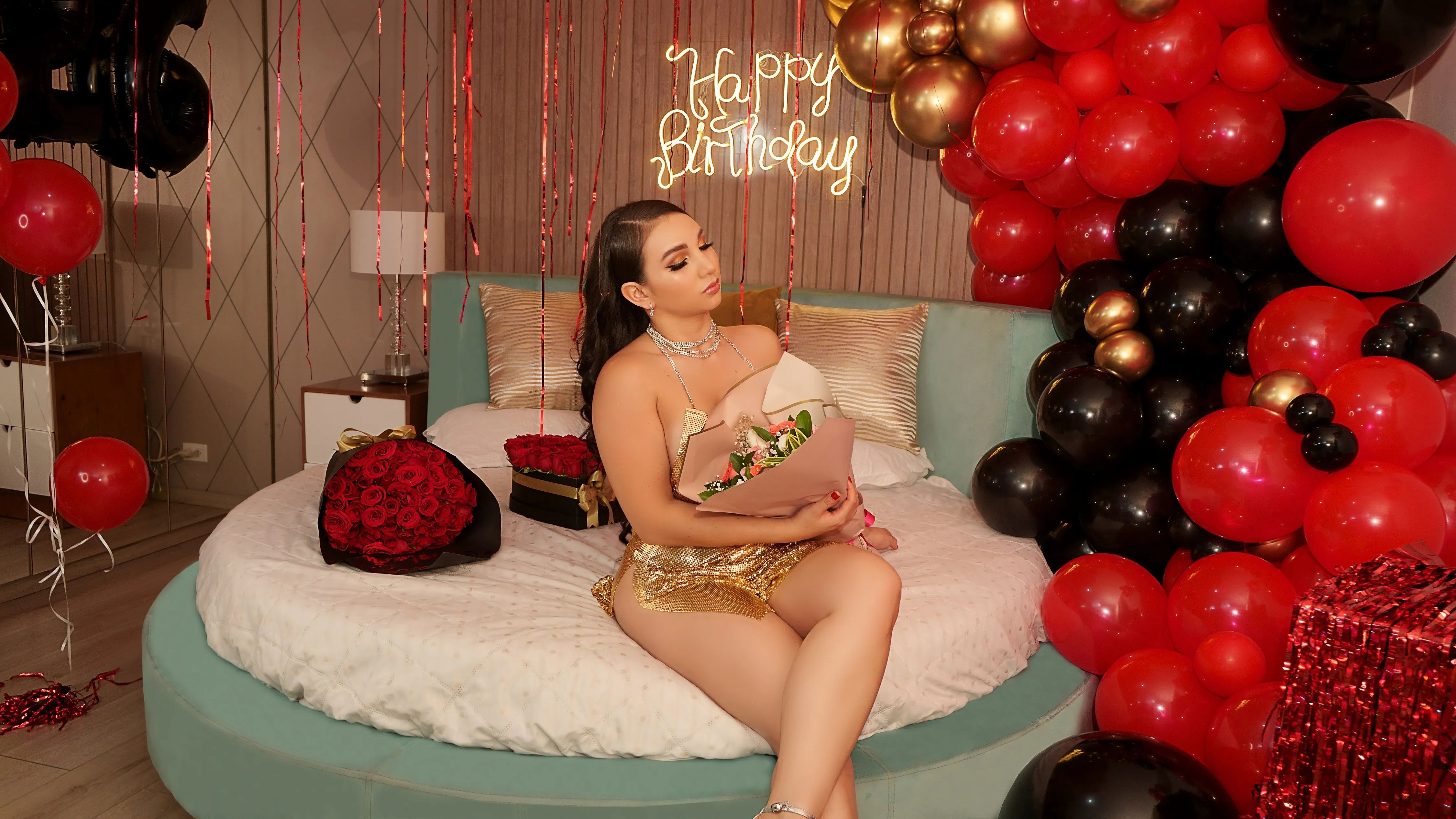 Live sex webcam photo for CaytlenKariie #7423716