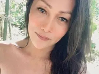 Live sex webcam photo for Ynez22 #6207567