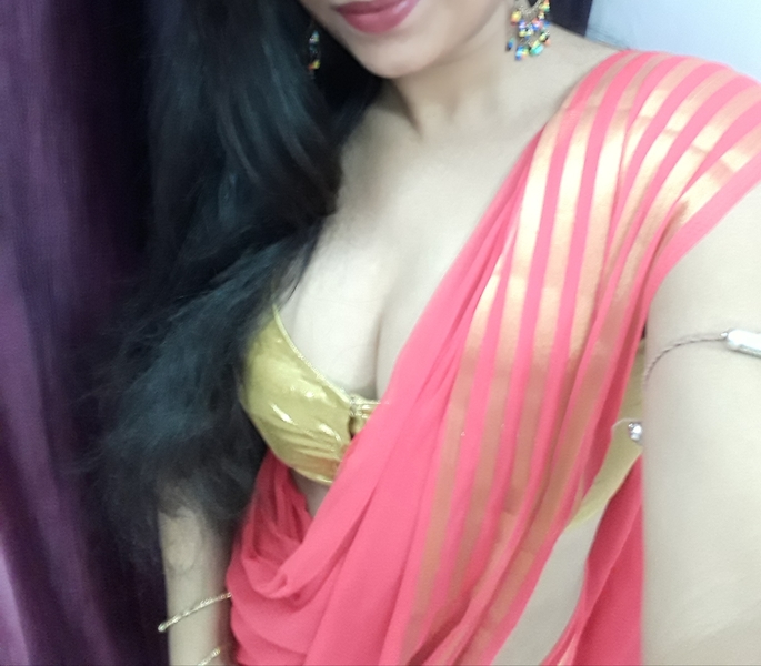 Live sex webcam photo for PRETTYINDIANDOLL #3187636