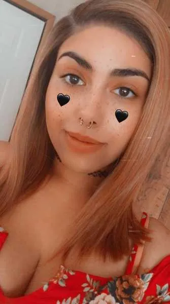 Live sex webcam photo for CurvyKisses #6172666