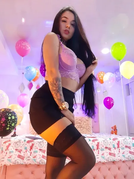 Live sex webcam photo for EmmyDaniels #2124922