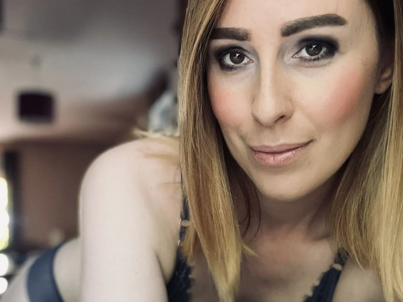 Live sex webcam photo for KimDavisLive #4021607
