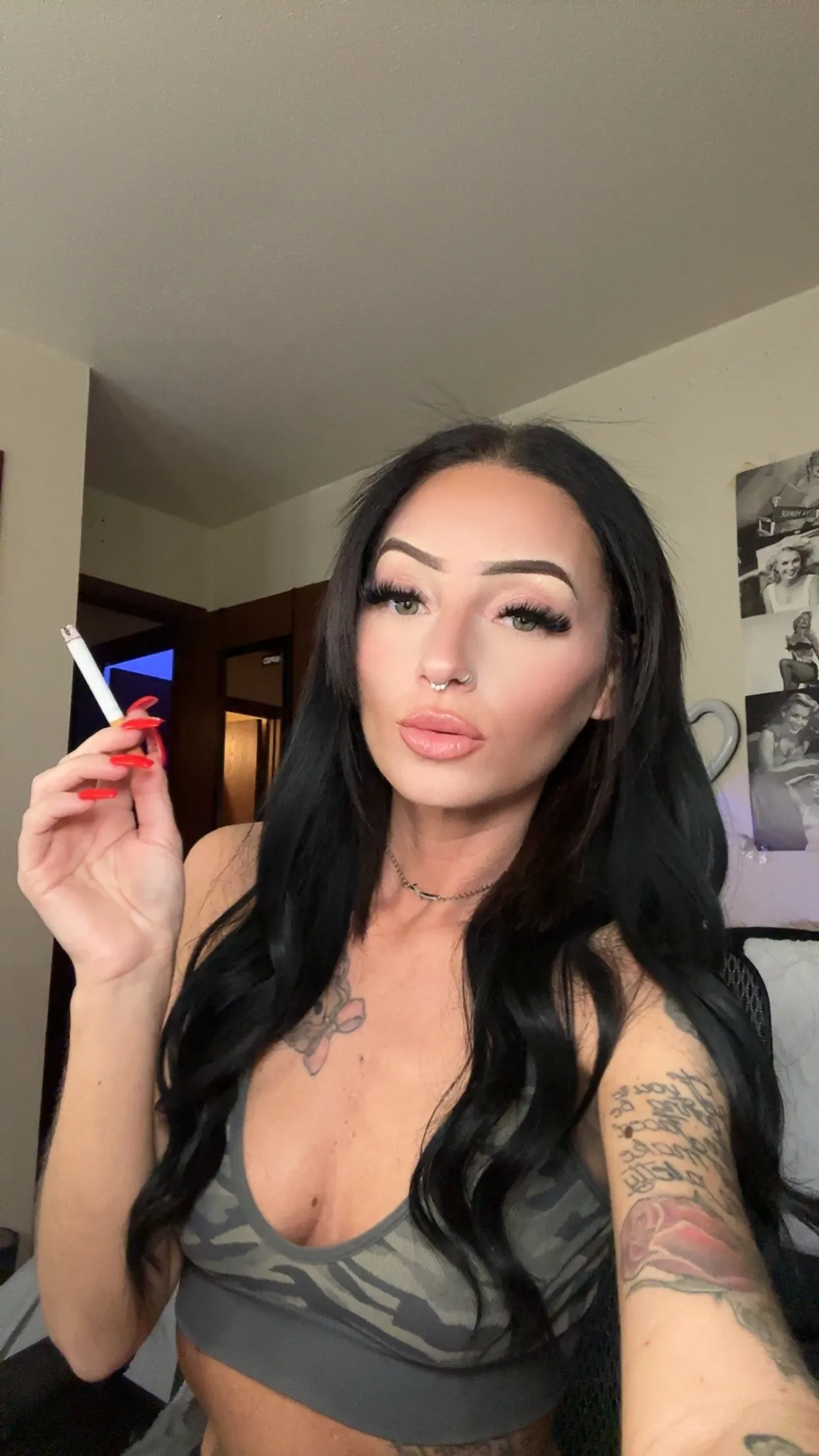 Live sex webcam photo for MarilynJenelle #7123208