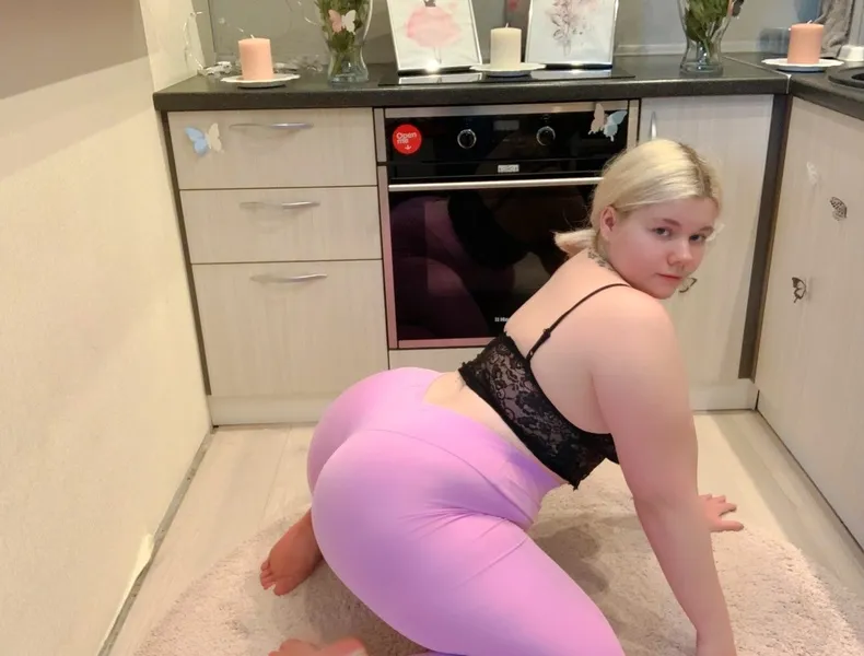 Live sex webcam photo for LovlyRubyLips #1953773