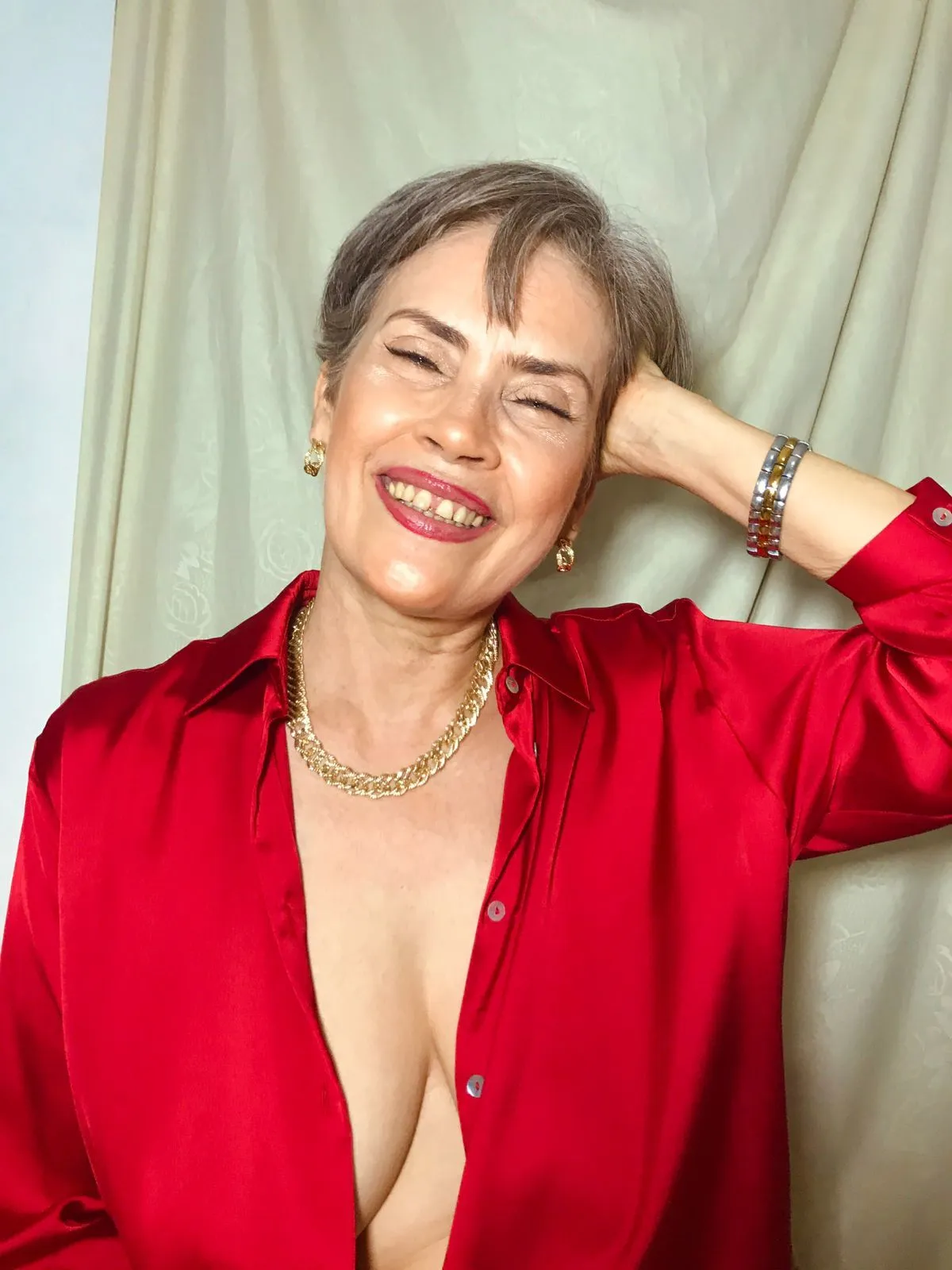 Live sex webcam photo for belleblondmature #7777840