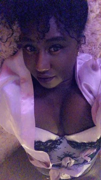 Live sex webcam photo for OMGiana #7099869