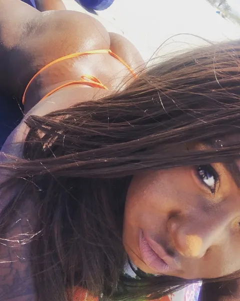 Live sex webcam photo for OMGiana #7099824