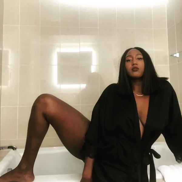 Live sex webcam photo for OMGiana #7099825