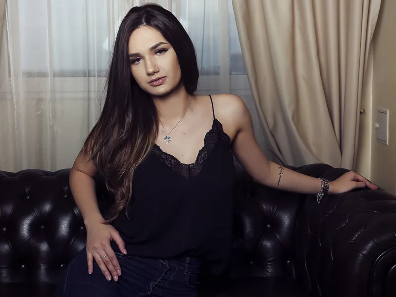 Live sex webcam photo for SensuousKara #1685887