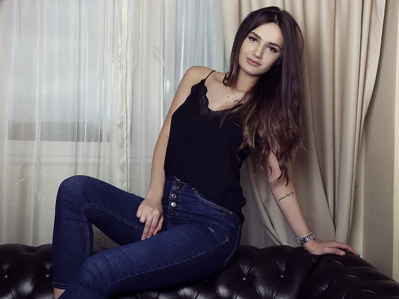 Live sex webcam photo for SensuousKara #1685892