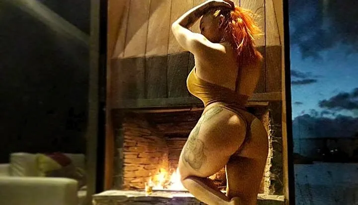 Live sex webcam photo for Candy_Fox #1711984