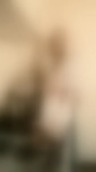 Live sex webcam photo for LuckySara #7772753