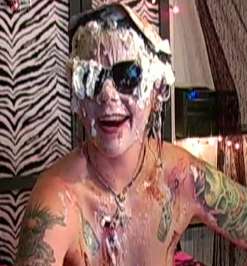 Live sex webcam photo for Kitty_Fox #7270765