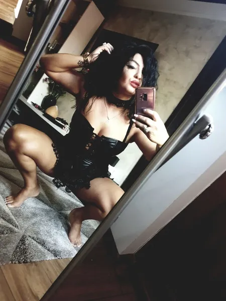 Live sex webcam photo for GoddessOfDeadh #1880054