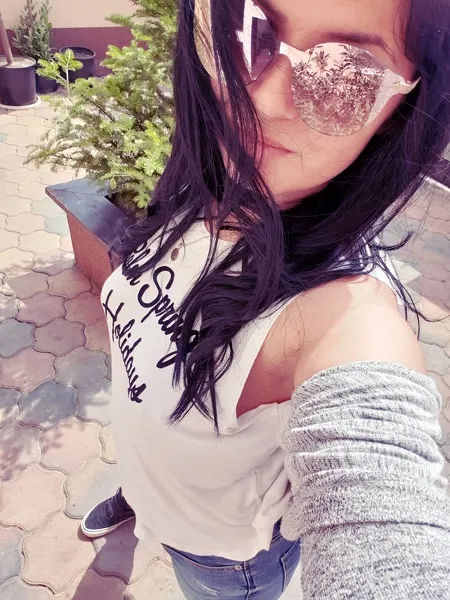 Live sex webcam photo for GoddessOfDeadh #1880112